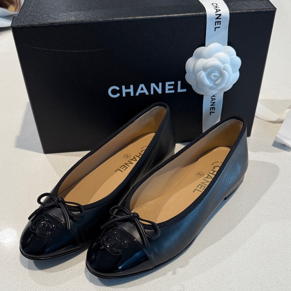 Chanel Black Leather Ballet Flats